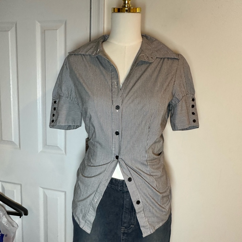 Y2k Black and White Striped women’s Shirt